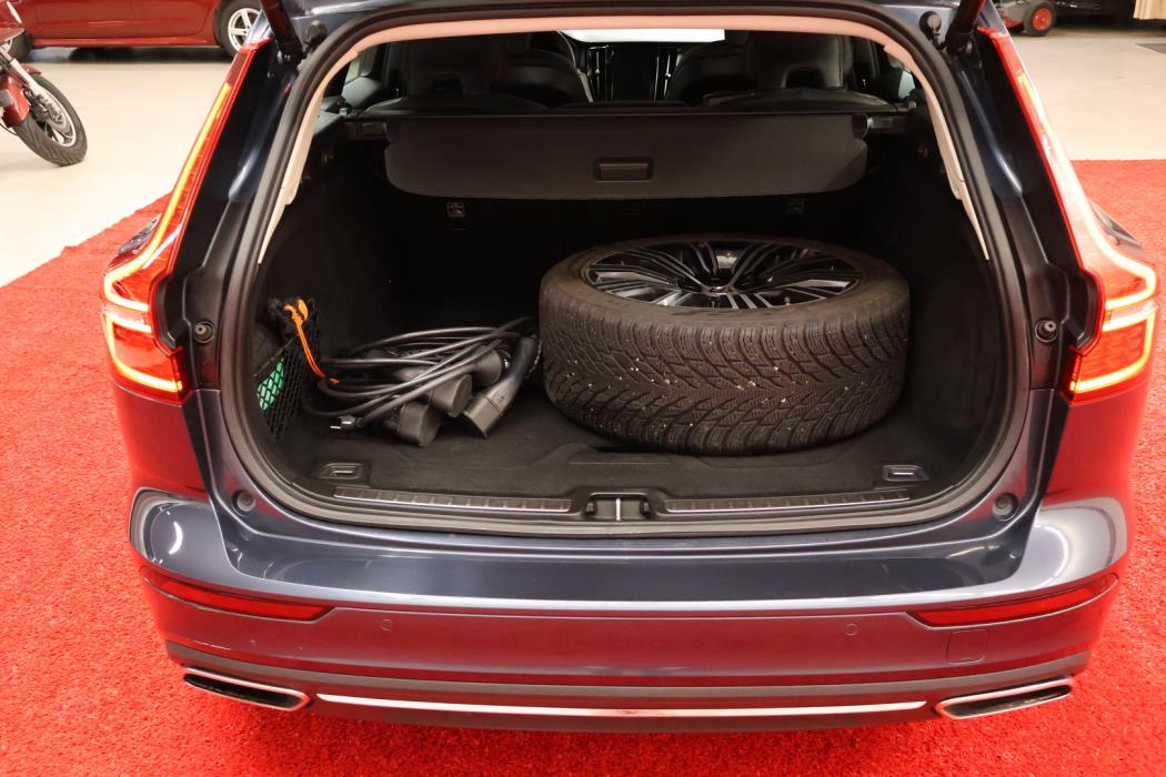 VOLVO V60 2022