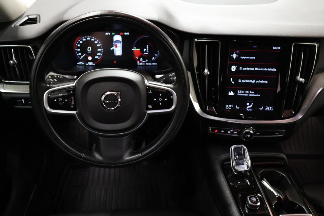 VOLVO V60 2022