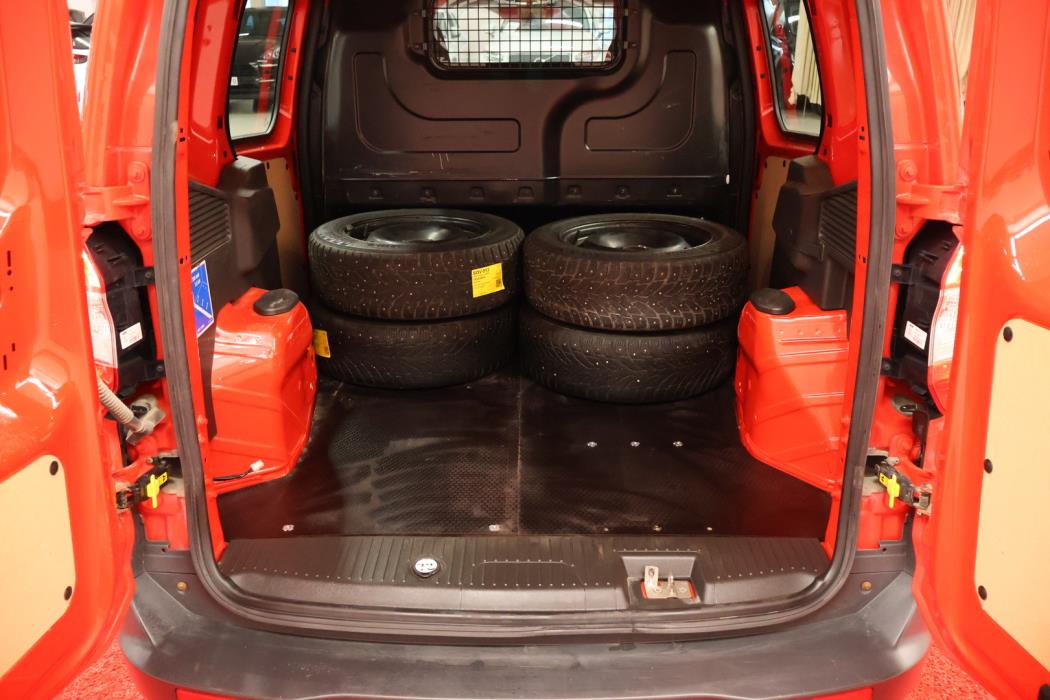 FORD TRANSIT COURIER 2022