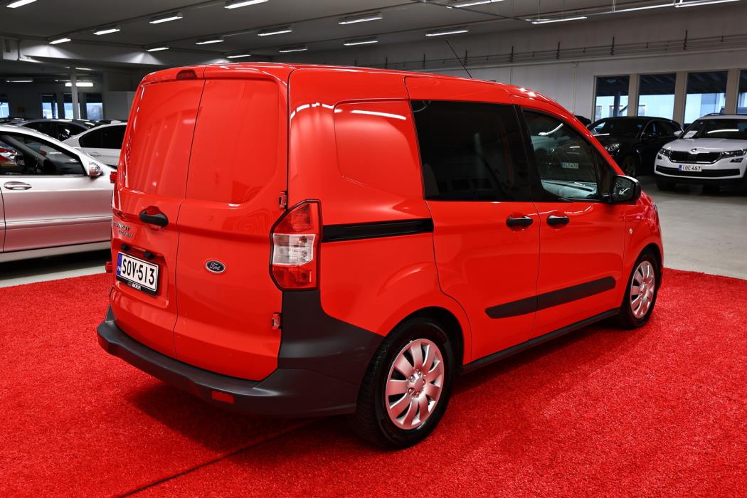 FORD TRANSIT COURIER 2022