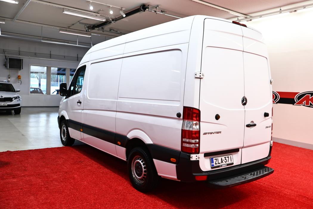 MERCEDES-BENZ Sprinter 2013