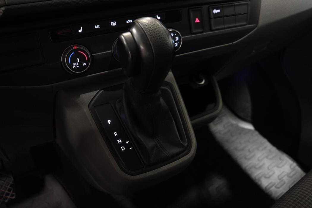 VOLKSWAGEN Transporter 2021
