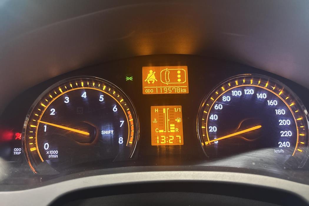 TOYOTA Avensis 2009