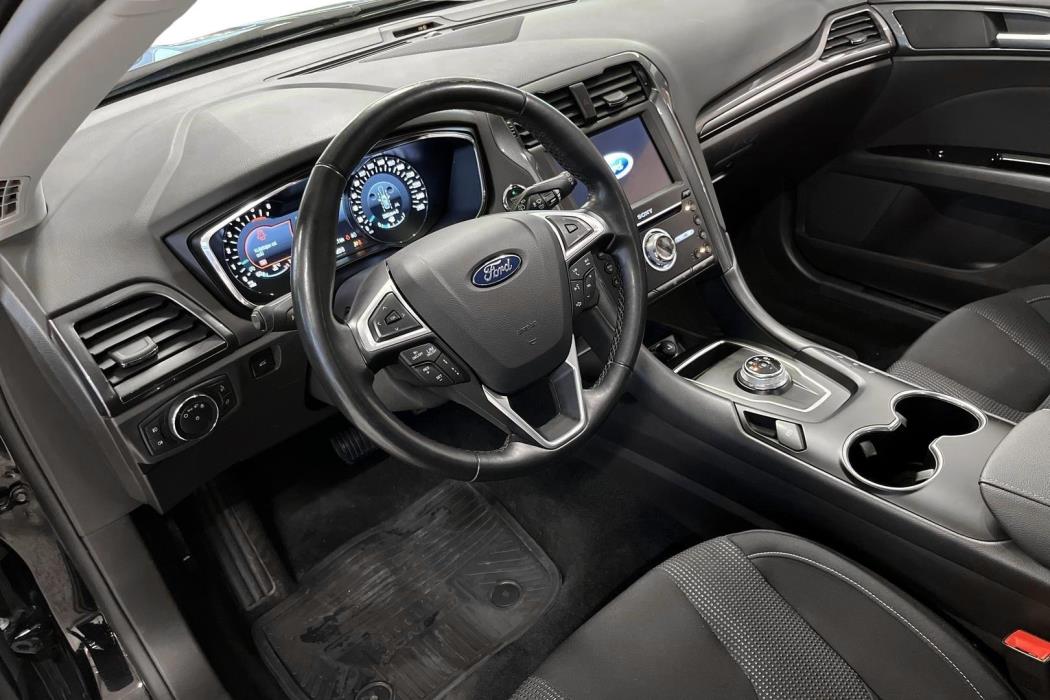FORD MONDEO 2021