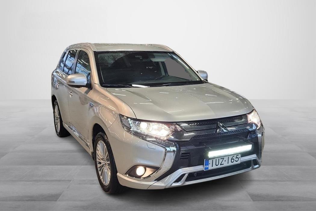 Mitsubishi Outlander PHEV 2021