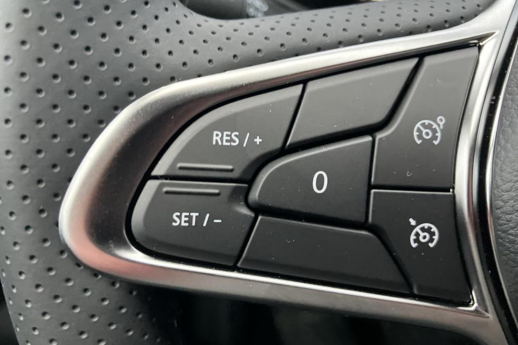 Mitsubishi Colt 2025