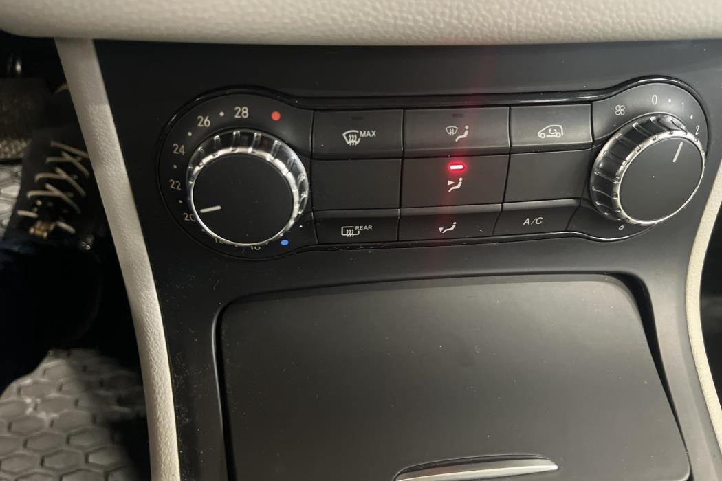 Mercedes-Benz B 2012