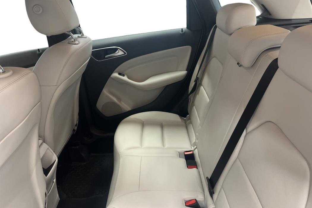 Mercedes-Benz B 2012