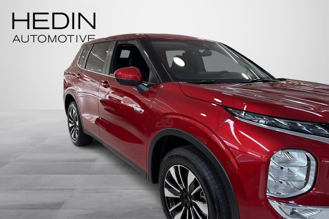 Mitsubishi Outlander 2025