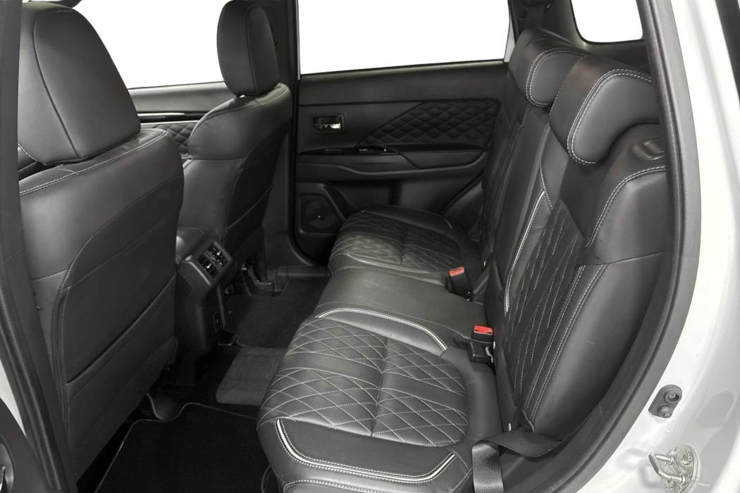 Mitsubishi Outlander PHEV 2020