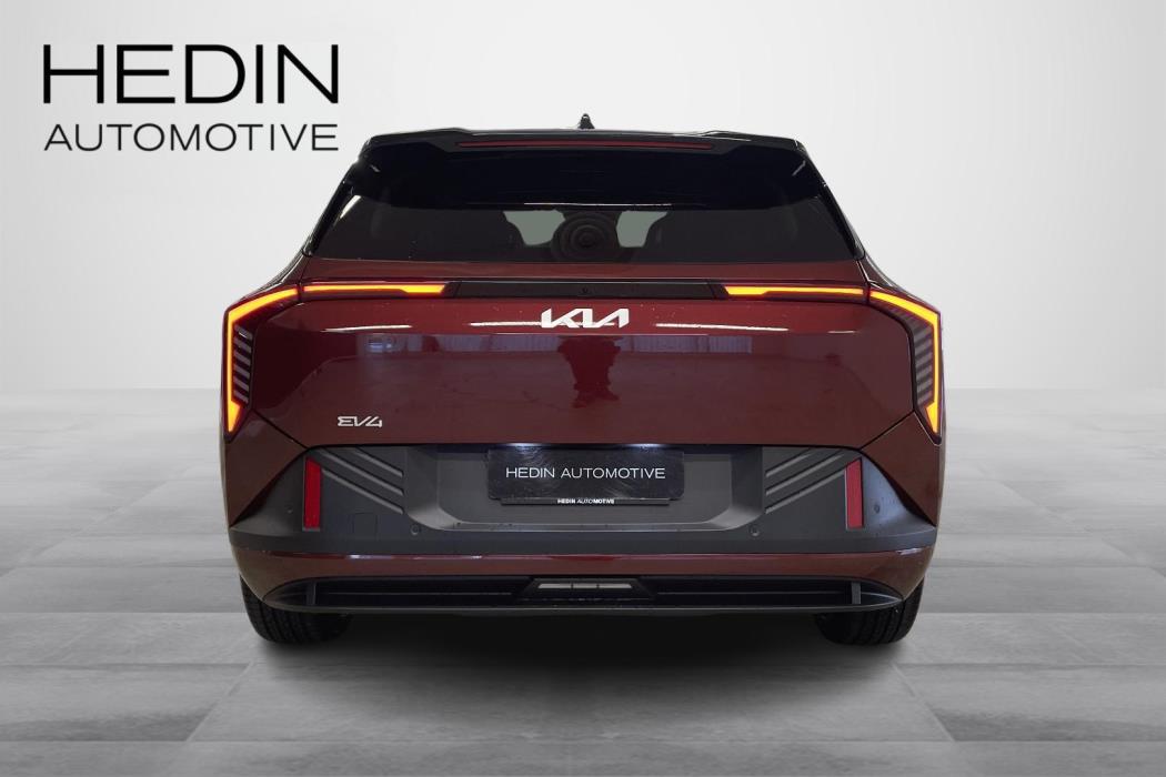 KIA EV4 2025