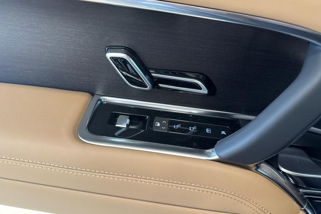 Land Rover Range Rover 2025
