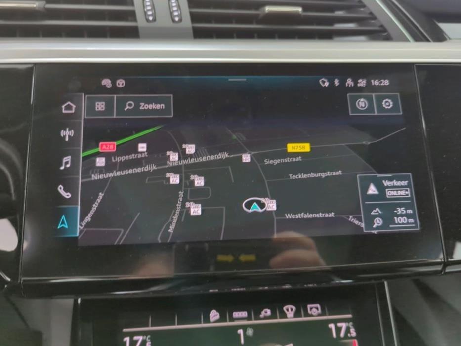 AUDI e-tron 2023