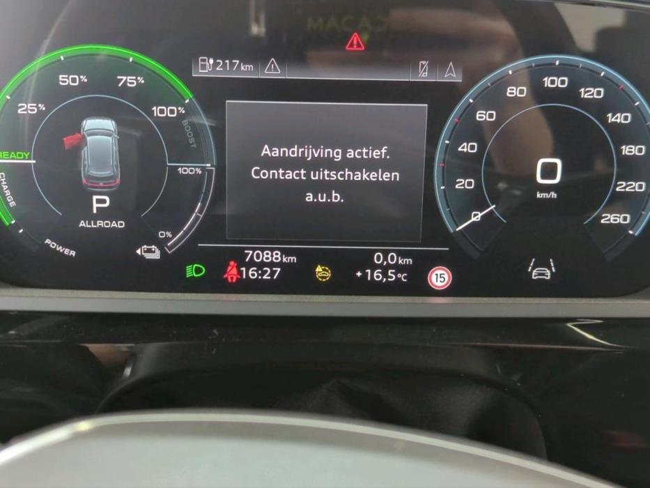 AUDI e-tron 2023