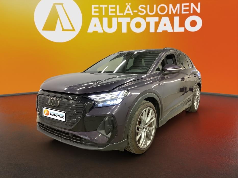 AUDI Q4 e-tron 2022