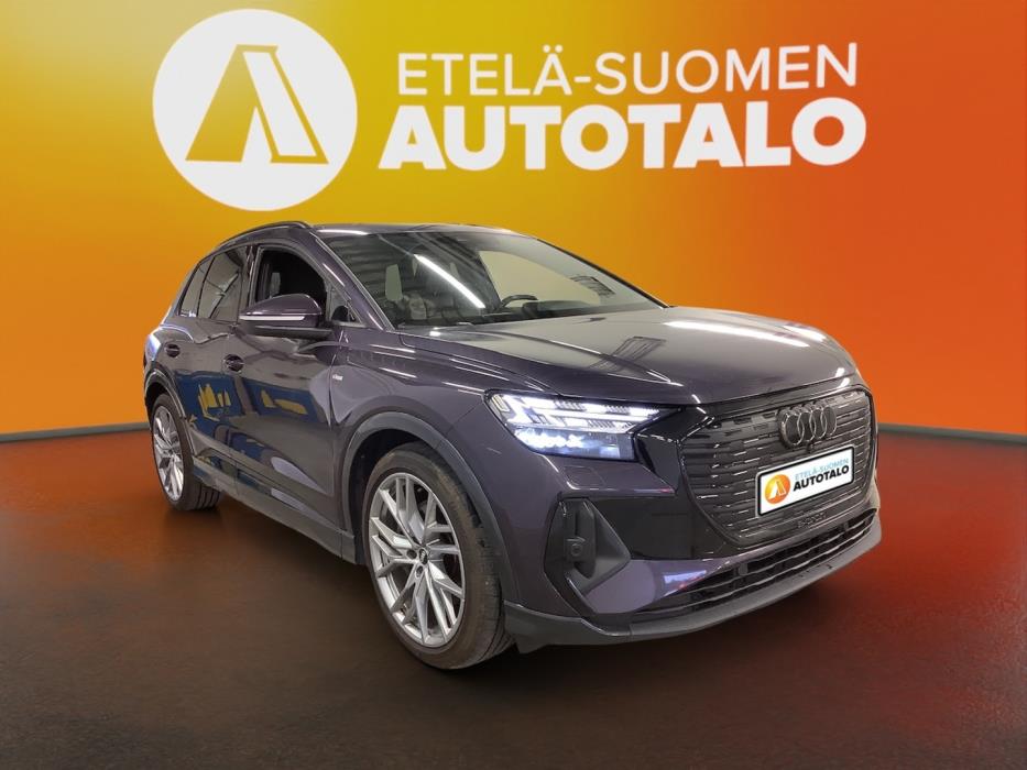 AUDI Q4 e-tron 2022