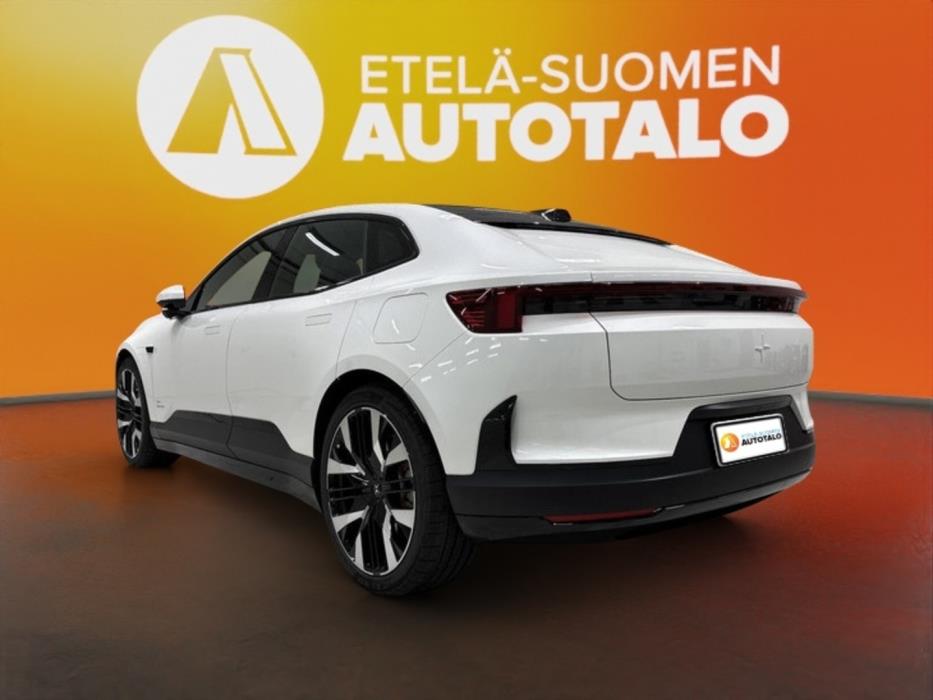 POLESTAR 4 2025