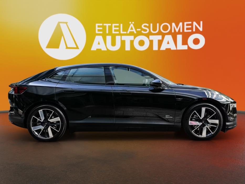 POLESTAR 4 2025