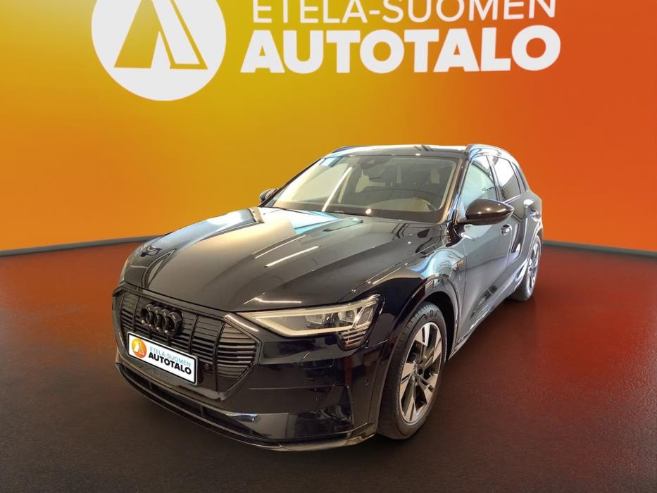 AUDI e-tron 2022
