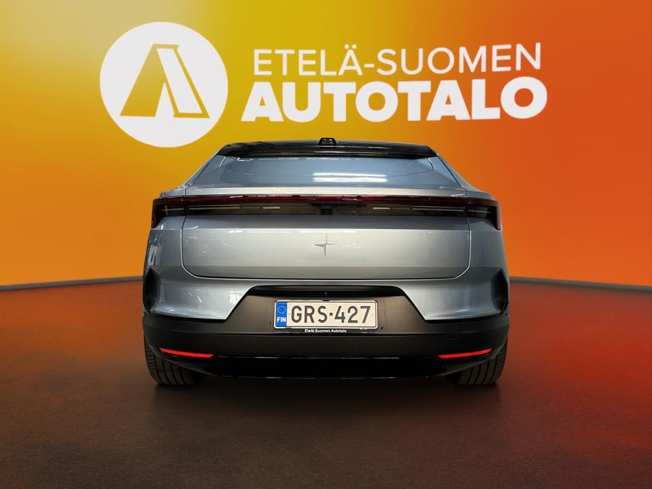 POLESTAR 4 2025