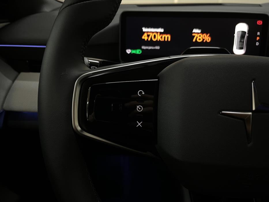 POLESTAR 4 2025