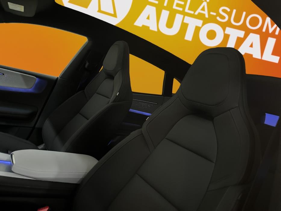 POLESTAR 4 2025