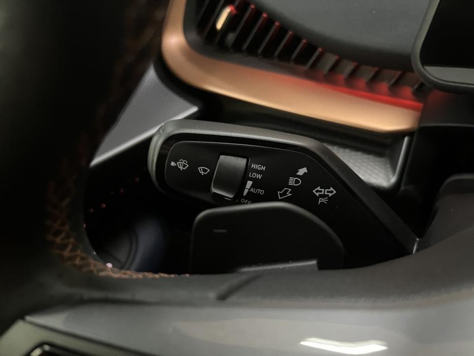 CUPRA Tavascan 2025