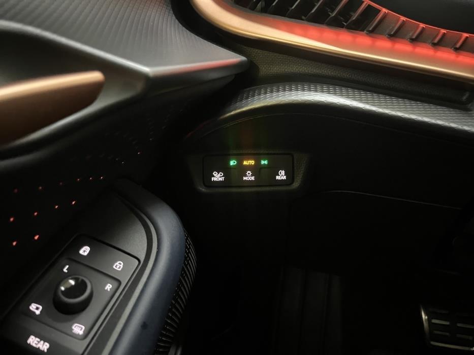 CUPRA Tavascan 2025