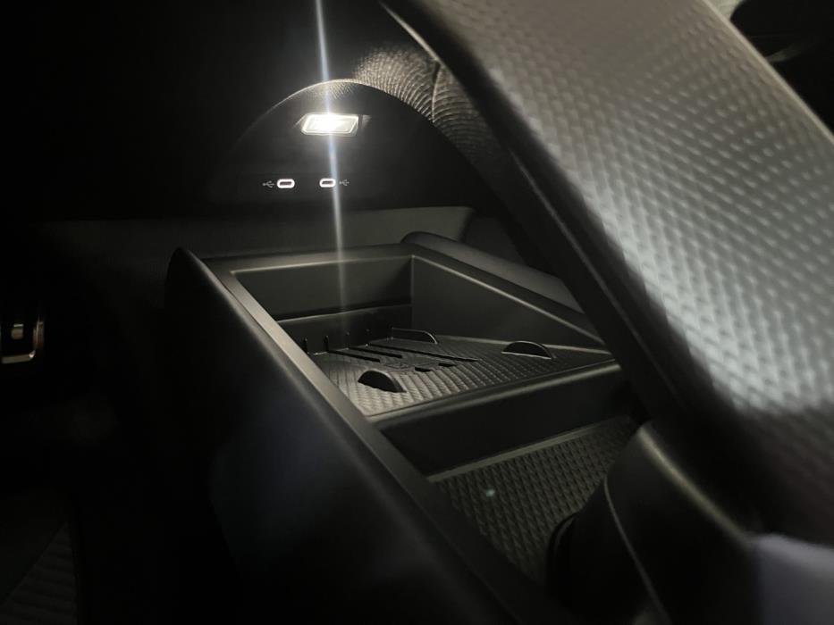 CUPRA Tavascan 2025