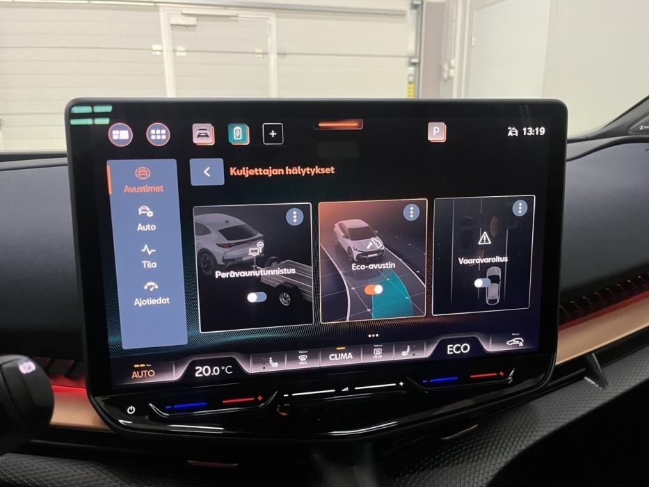 CUPRA Tavascan 2025