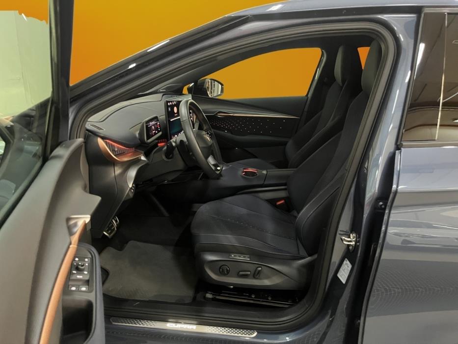 CUPRA Tavascan 2025