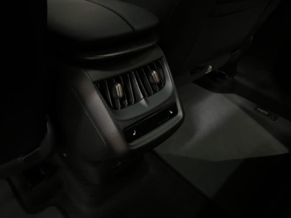 CUPRA Tavascan 2025