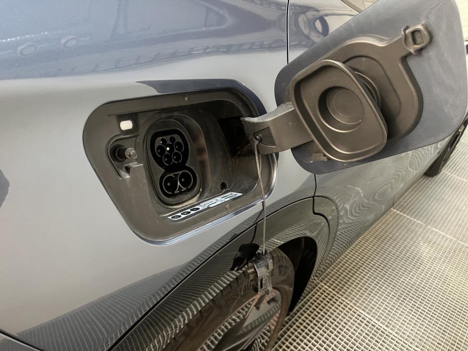 CUPRA Tavascan 2025