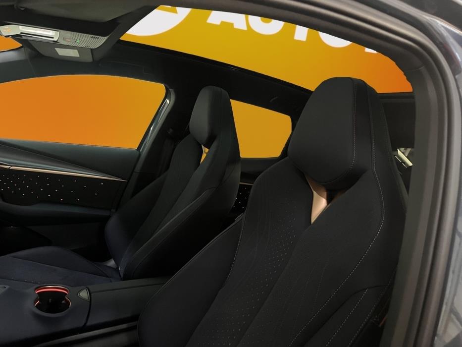 CUPRA Tavascan 2025