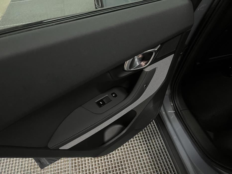POLESTAR 2 2024