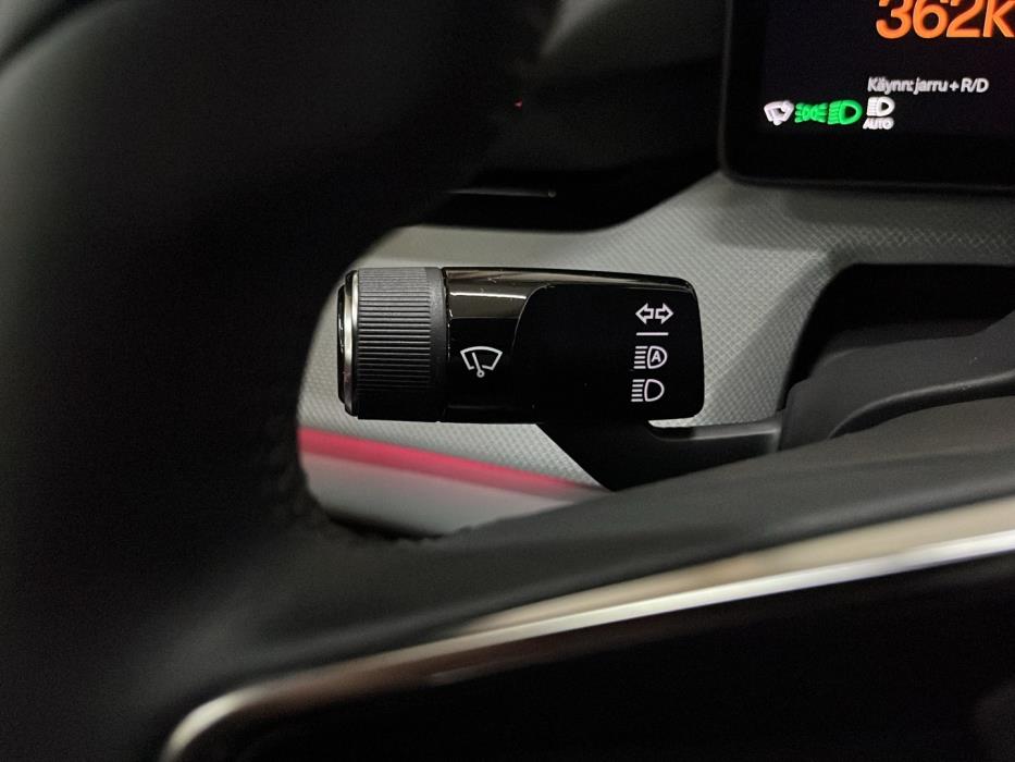 POLESTAR 4 2025