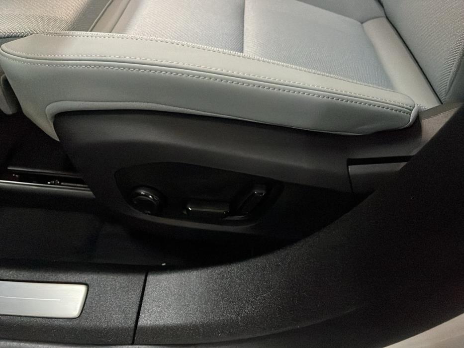 POLESTAR 4 2025