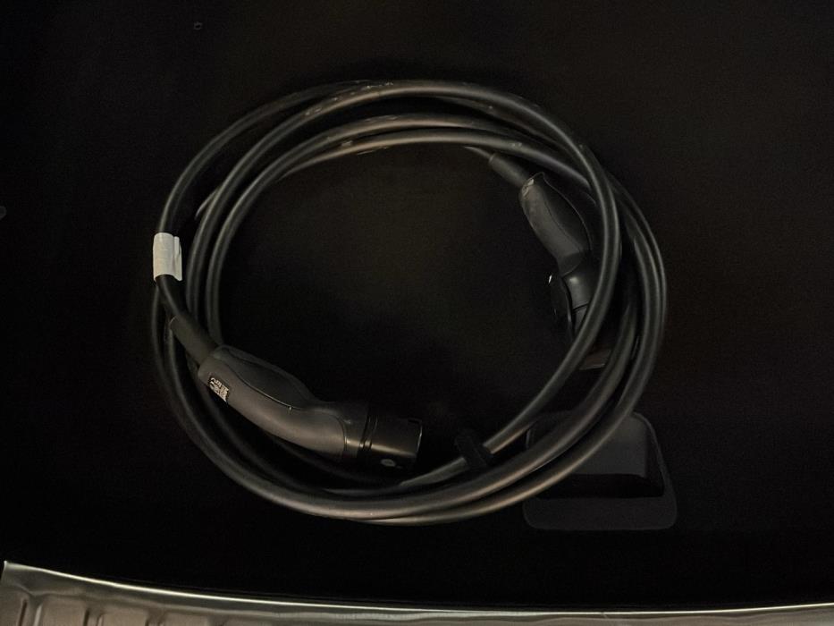 POLESTAR 4 2025