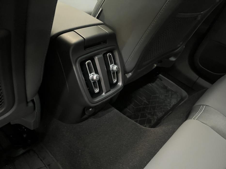 POLESTAR 2 2024