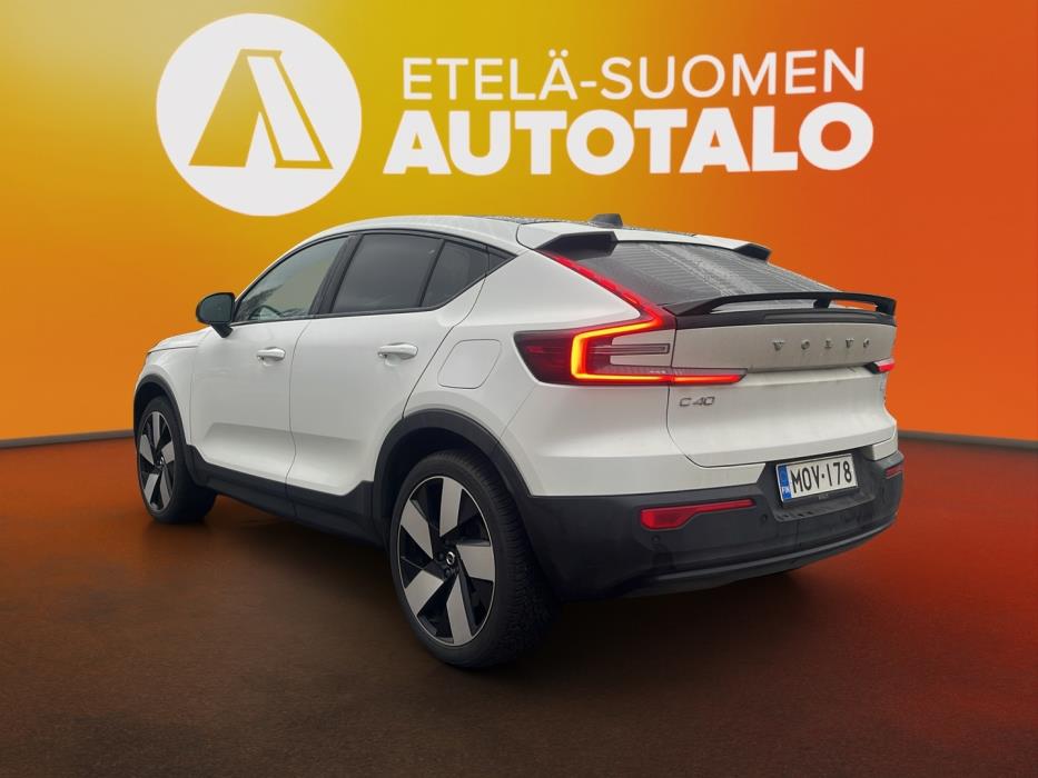 VOLVO C40 2023