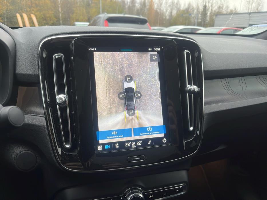 VOLVO C40 2023