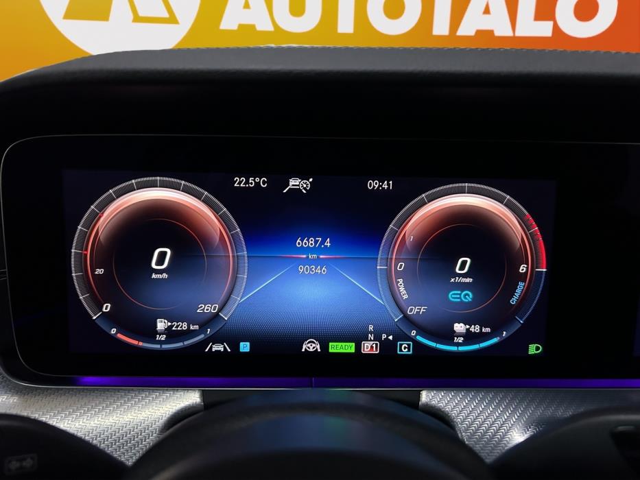 MERCEDES-BENZ E 2022