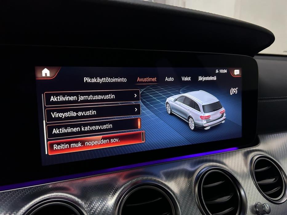 MERCEDES-BENZ E 2022