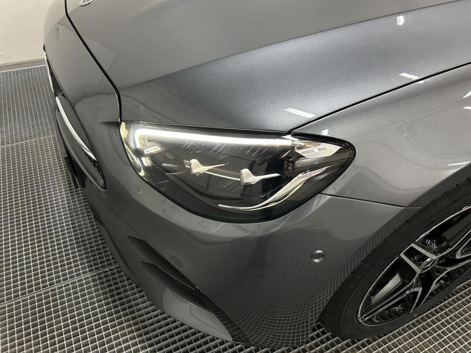 MERCEDES-BENZ E 2022
