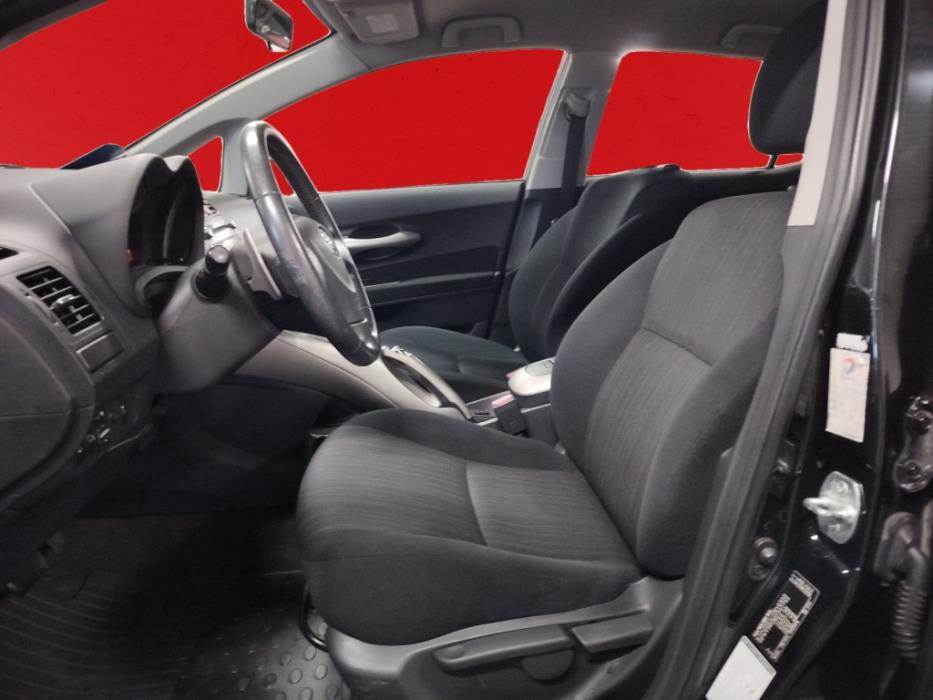 TOYOTA Auris 2008