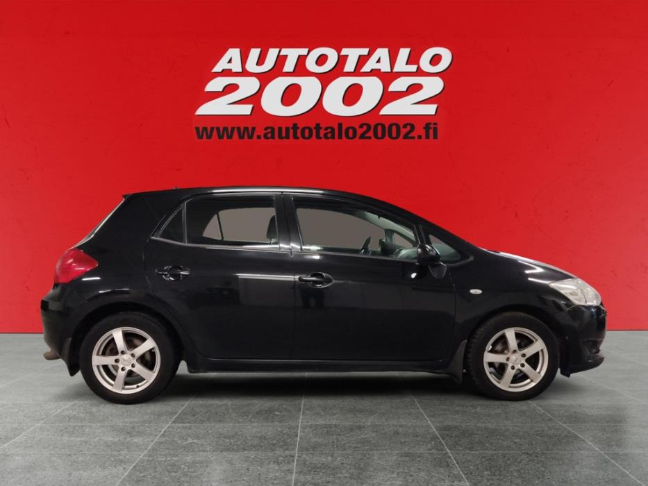 TOYOTA Auris 2008
