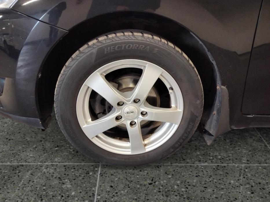 TOYOTA Auris 2008