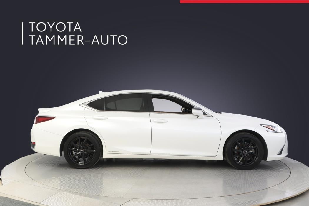 LEXUS ES 2020