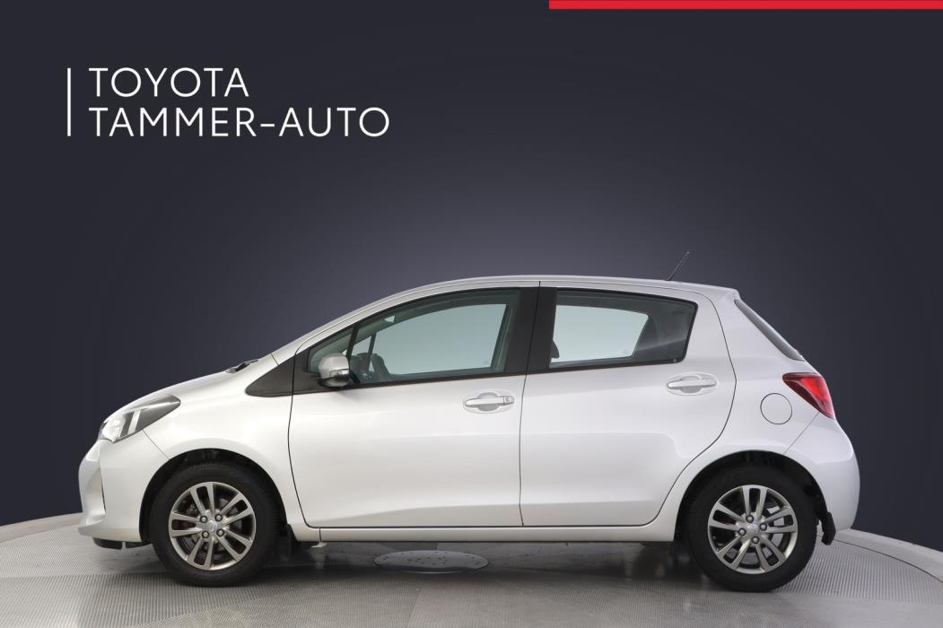 TOYOTA Yaris 2015