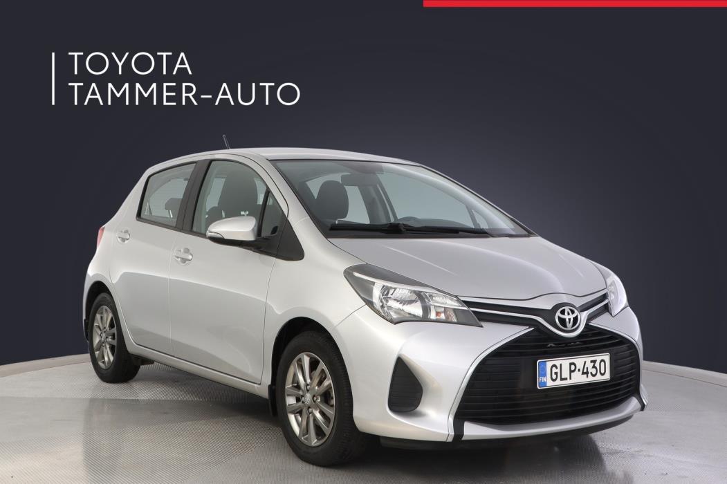 TOYOTA Yaris 2015